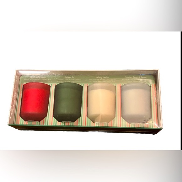 New Sonoma Goods For Life 4 Pack Holiday Scented Candle Gift Set - Picture 1 of 3